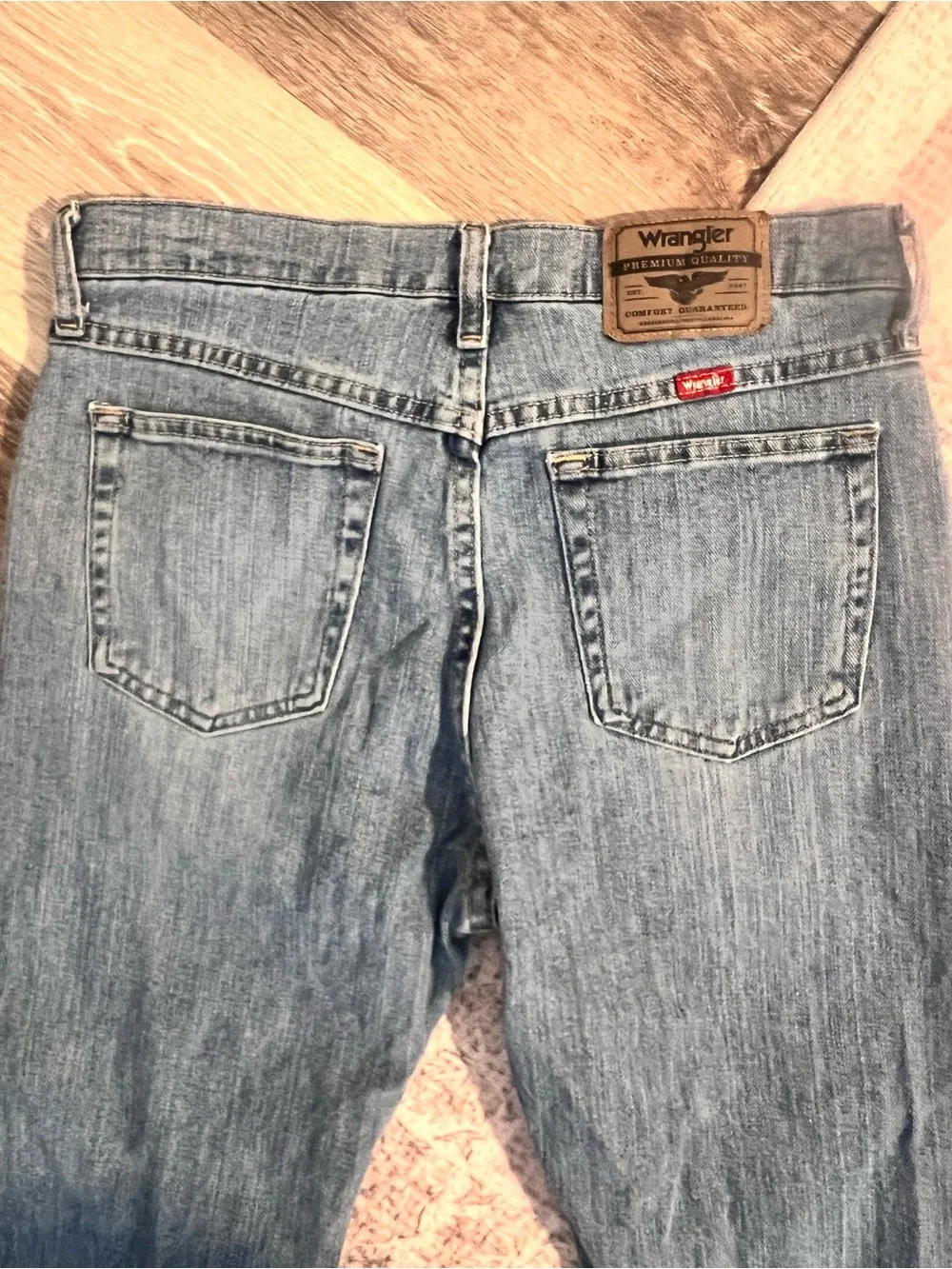 Wrangler Men's Straight Jeans in Light Wash Blue